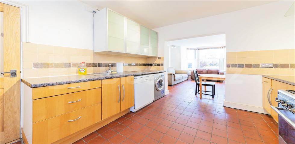 			1 Bedroom, 1 bath, 1 reception Flat			 Tabor Road, HAMMERSMITH